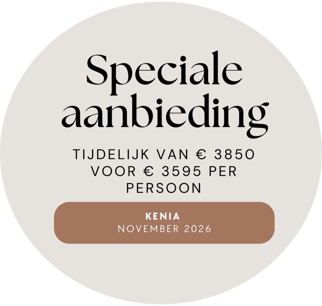 Circular beige promo badge announcing a special offer: temporarily €3850 reduced to €3595 per person for Kenya, November 2026 (brown rounded button).